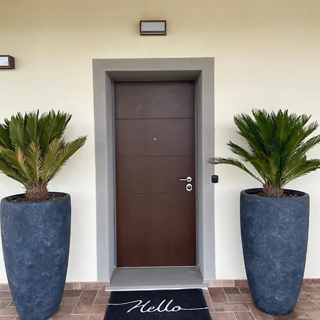 Palmhouse Cristian Prázdninový dům Cannara